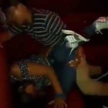 【本物レイプ】海外のクラブで泥酔したギャルが男にレイプされるハメ撮り映像